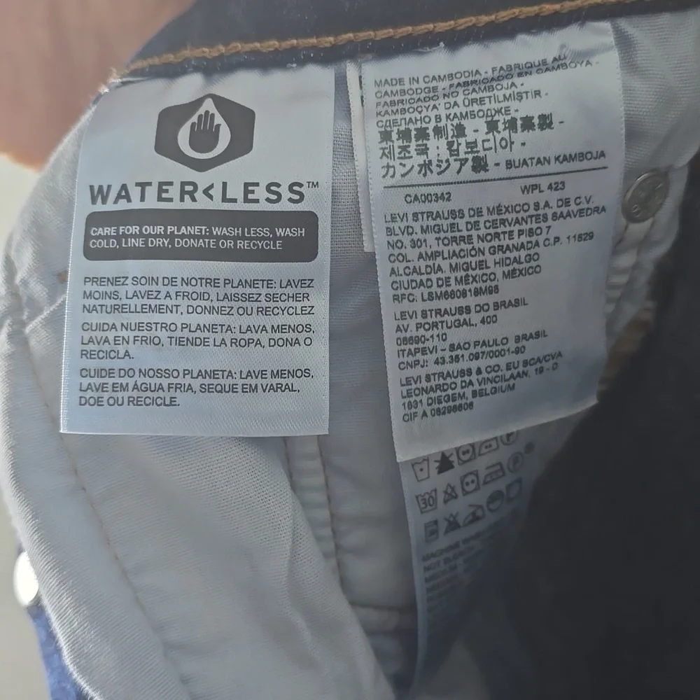 Levi's 501® Original High Rise Mid-Thigh Womens Shorts Size 24 = 0 - 00 NWT - Picture 12 of 16